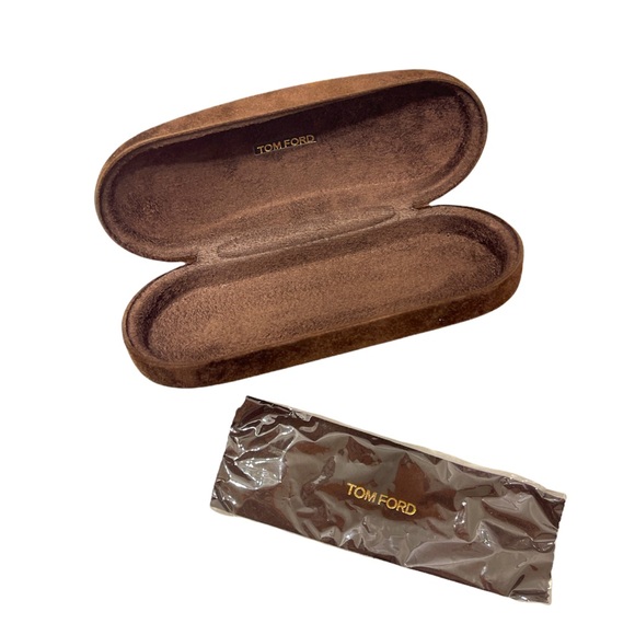 Tom Ford Brown Velvet Glasses Case With New Lense Wipe - Picture 2 of 3